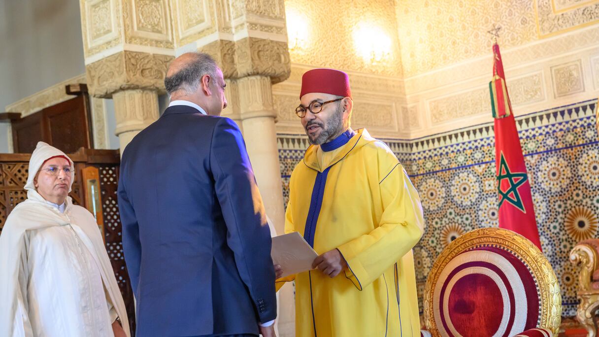Le roi Mohammed VI a reçu, mercredi 4 octobre 2023 au Palais royal de Rabat, Puneet Talwar, venu présenter au Souverain ses lettres de créance en tant qu’ambassadeur plénipotentiaire et extraordinaire des Etats-Unis dans le Royaume.