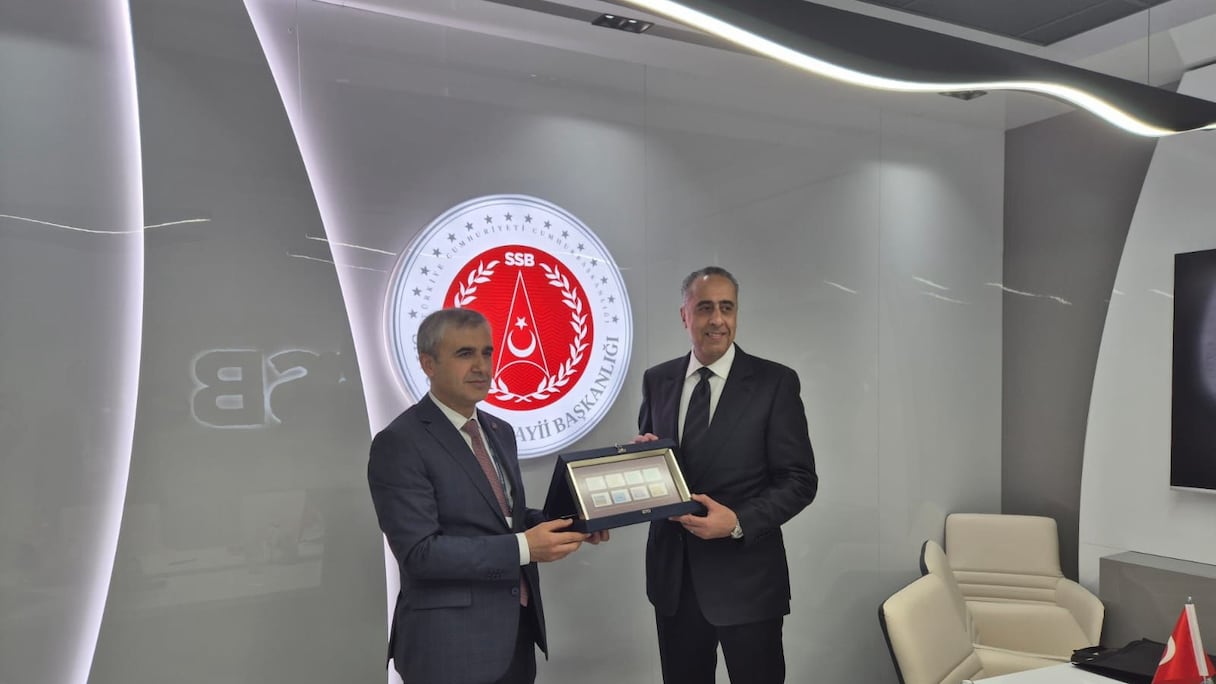 Abdellatif Hammouchi et le vice-président du Système national stratégique des industries de défense turques (SSB), Hüseyin Avşar.