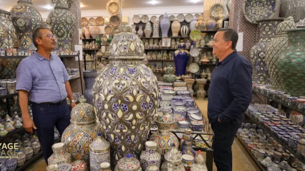 La formation en poterie de Yuri Buenaventura à Fès.