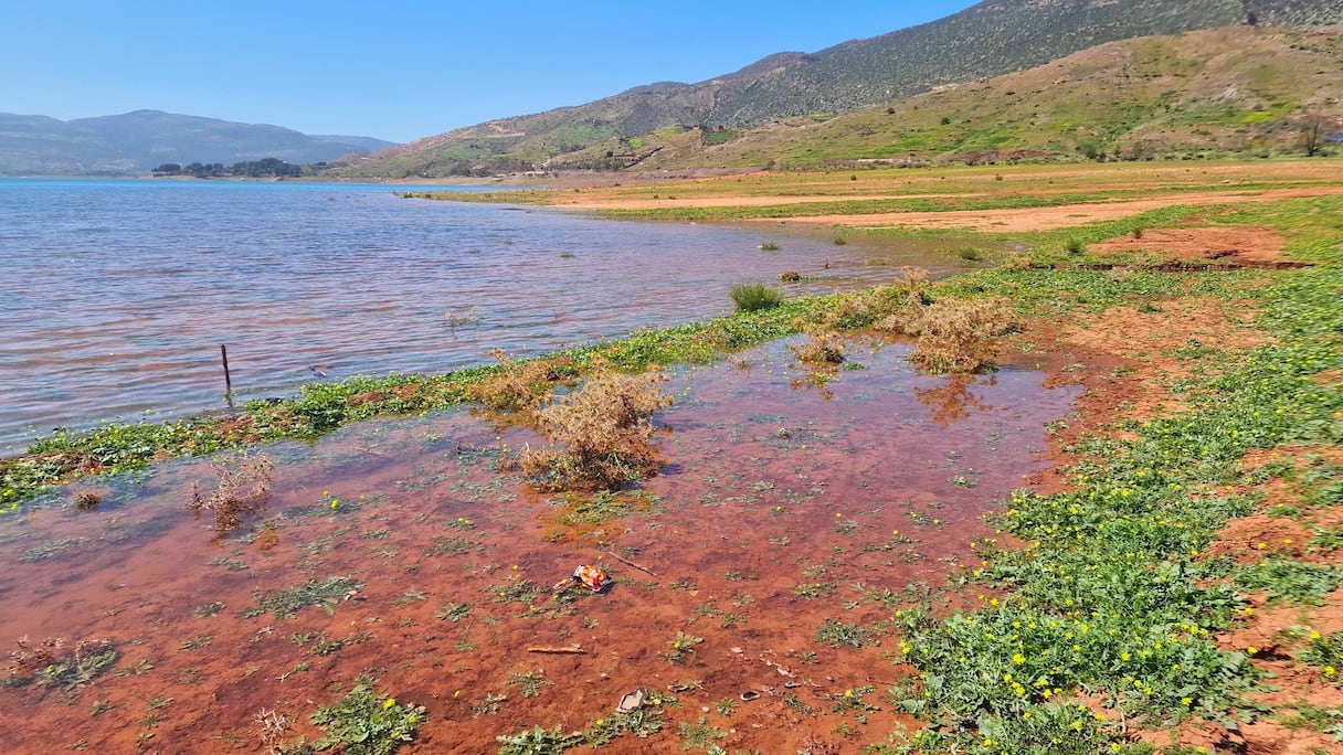 مياه سد بين الويدان تغمر مناطق ضربها الجفاف منذ عشر سنوات تقريبا