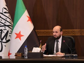 Le nouveau Premier ministre syrien de transition, Mohammad al-Bashir, présidant une réunion du nouveau cabinet à Damas le 10 décembre 2024