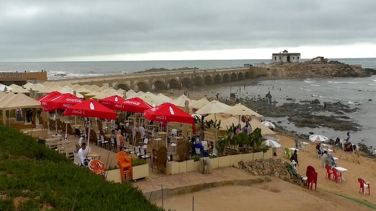 تأهيل كورنيش عين الدياب يثير اعجاب بيضاويين