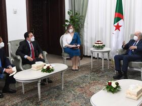 Le chef de la diplomatie espagnole, Jose Manuel Albares, reçu par le président algérien, Abdelmadjid Tebboune, le 30 septembre 2021 à Alger.