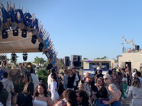 A l’occasion du Moga festival, du 28 septembre au 2 octobre 2022, une jeune faune branchée techno et house est venue profiter de l’ambiance qu’offre Essaouira en ce début d’automne.