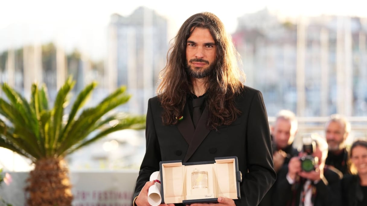 Oliver Laxe, réalisateur franco-espagnol, a remporté le Prix du Jury au Festival de Cannes 2025, pour "Sirat", film tourné au Maroc.