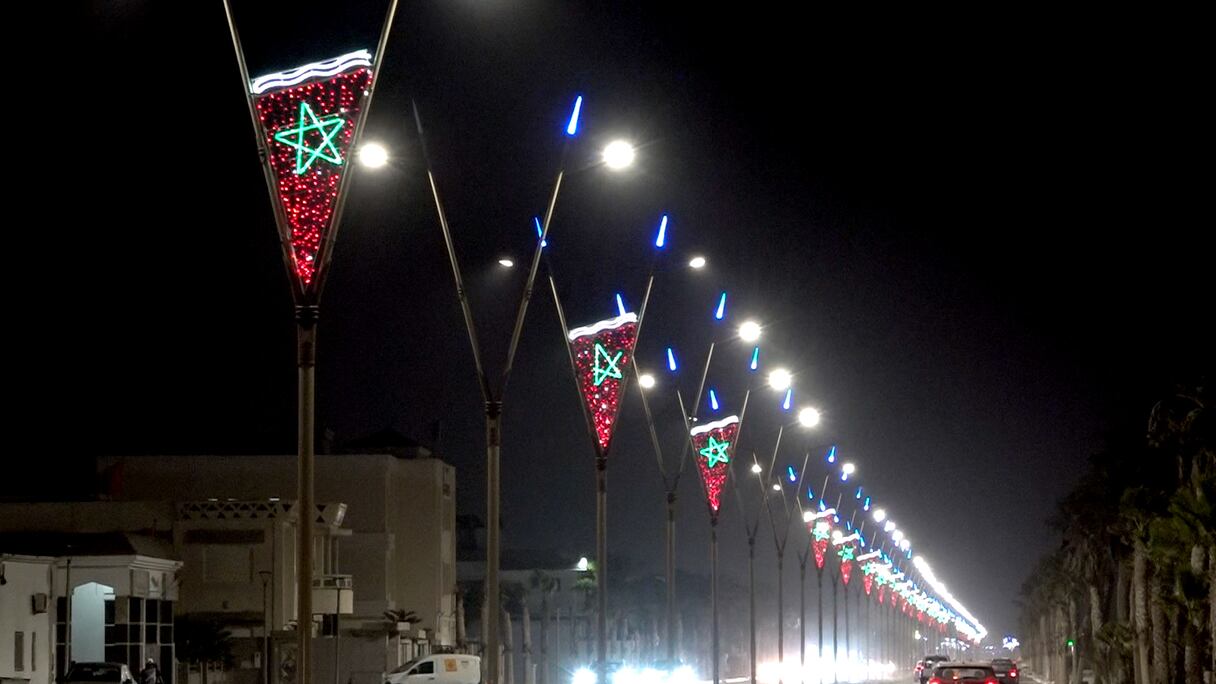 تقدم أشغال تأهيل شبكة الإنارة العمومية بمدينة الداخلة