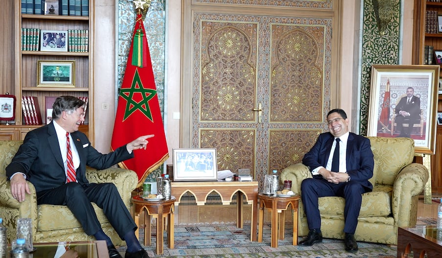 Nasser Bourita recevant le Secrétaire d’État Adjoint des États-Unis, Christopher Landau, mercredi 29 avril 2026 à Rabat.