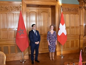 Le ministre des Affaires étrangères, Nasser Bourita et la présidente du Conseil national (Chambre basse du Parlement suisse), Irène Kalin.
