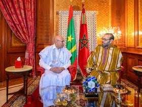 Le roi Mohammed VI et le président mauritanien Mohamed Ould Cheikh El Ghazouani, vendredi 20 décembre 2024 au Palais Royal de Casablanca. (MAP).