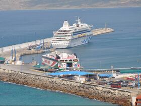 Le trafic maritime entre Tanger et Tarifa est souvent tributaire des conditions climatiques spécifiques au détroit.