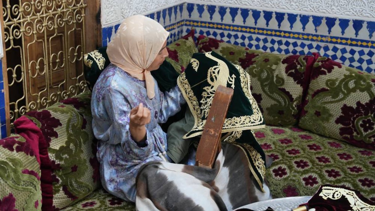 Photo du dossier du Maroc inscrit sur la liste représentative du patrimoine culturel immatériel de l'Unesco portant sur "le caftan marocain: art, traditions et savoir-faire".