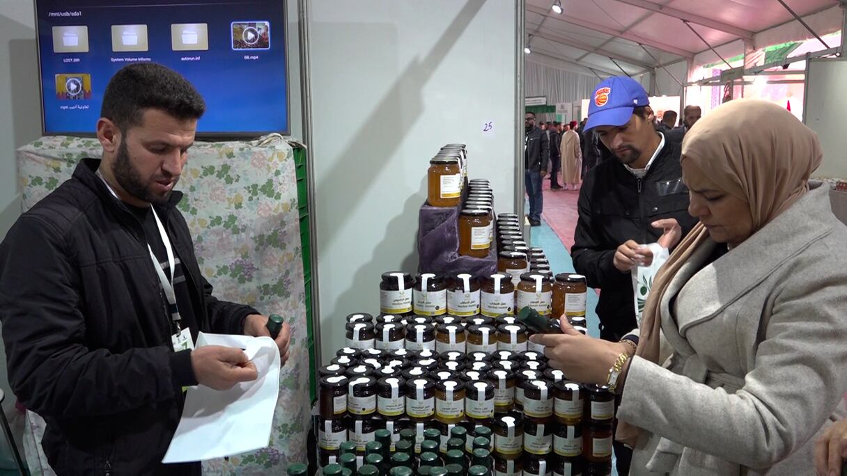 أجواء من المعرض الجهوي للمنتجات الفلاحية بتازة