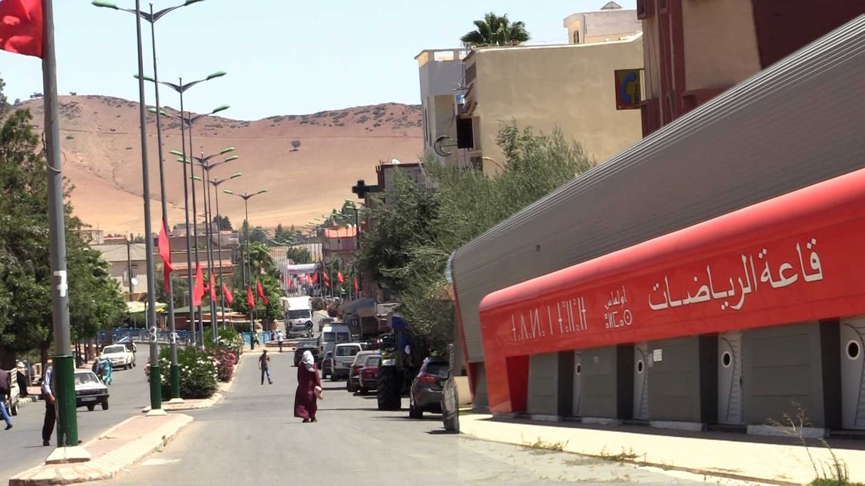 Une salle multisports dans la ville d'Oulmès.