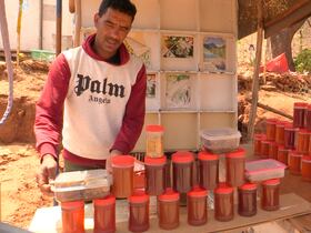 أرفالة بأزيلال.. منطقة تشتهر بمنتوج عسل الزقوم والزعتر