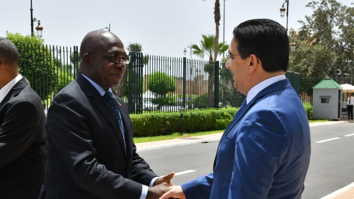 Le ministre des Affaires étrangères, Nasser Bourita et le ministre des Relations Extérieures de l’Angola, Téte António, mardi 11 juillet 2023 à Rabat.