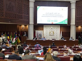 Cérémonie d'ouverture de la seconde édition du dialogue des jeunes du Parlement panafricain, au Parlement du Royaume, à Rabat, le 4 décembre 2022.
