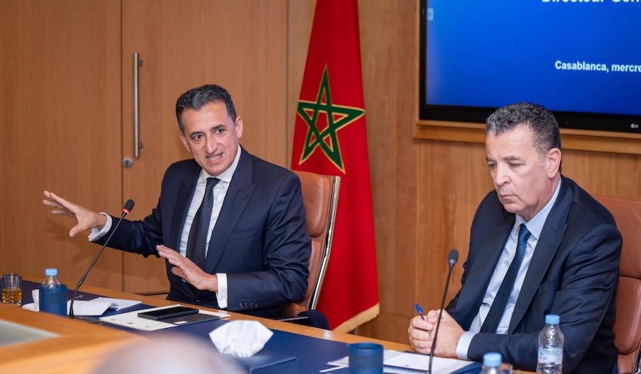 De g à d: Younès Idrissi Kaitouni, patron de la DGI et Chakib Alj, président de la CGEM.
