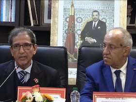 Mohamed Ould Hanani (à gauche), l'ambassadeur de Mauritanie au Maroc, le 16 janvier 2023 à Rabat.