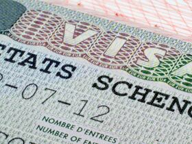 Un visa Schengen.