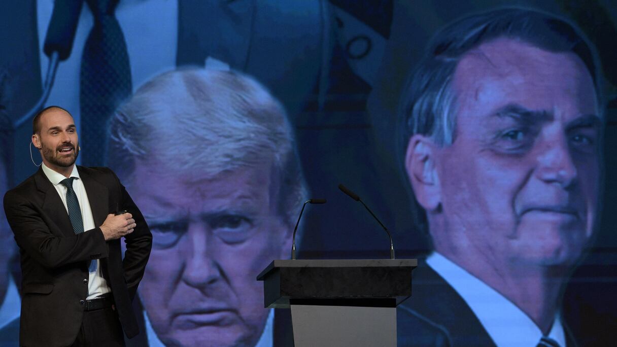 Eduardo Bolsonaro, député brésilien et fils de l'ancien président brésilien Jair Bolsonaro, s'exprime lors de la Conférence d'action politique conservatrice (CPAC) à Buenos Aires, le 4 décembre 2024