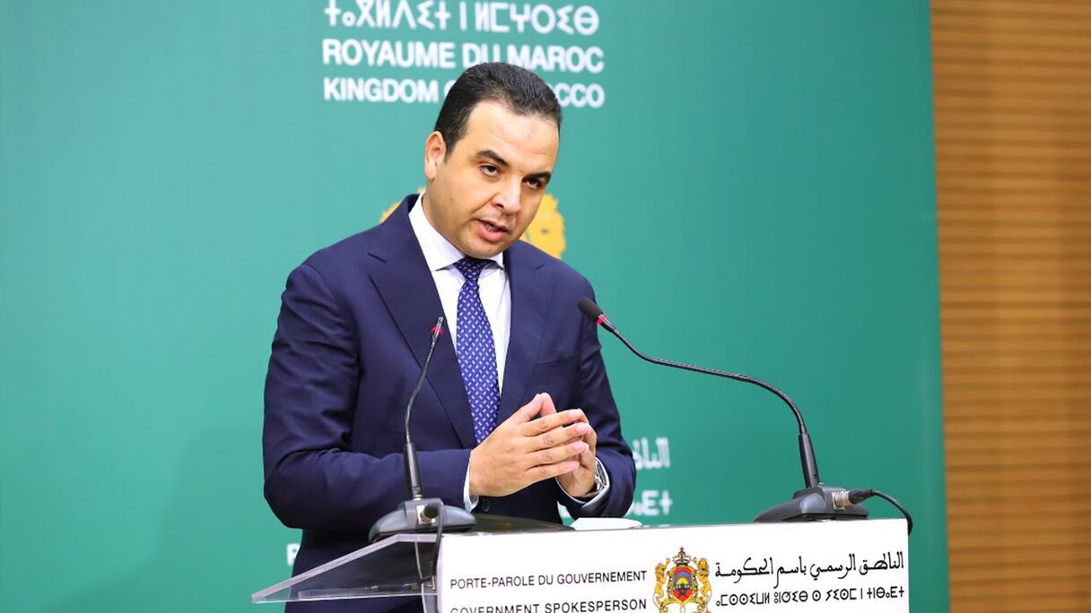 الحكومة تطمئن مرة أخرى الطلبة المضربين في قطاع الطب والصيدلة