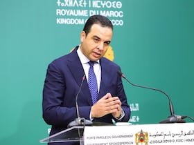 الحكومة تطمئن مرة أخرى الطلبة المضربين في قطاع الطب والصيدلة