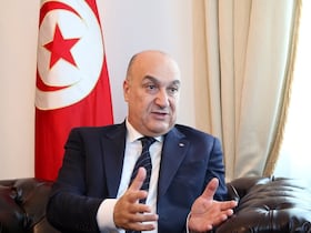 Elyes Kasri, analyste politique et ancien ambassadeur de Tunisie , notamment en Allemagne, au Japon, en Inde et en Corée du Sud.