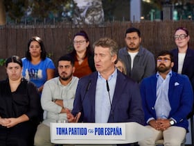 Le président du Parti populaire, Núñez Feijóo, donnant un discours à Melilla, le 10 novembre 2025.