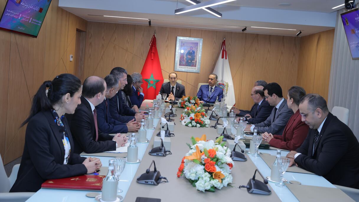 توقيع اتفاقية شراكة وتعاون بين الهيئة الوطنية للنزاهة والوقاية من الرشوة ومحاربتها وقطب المديرية العامة للأمن الوطني والمديرية العامة لمراقبة التراب الوطني