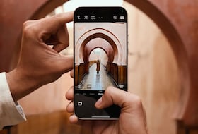 Image promotionnelle du Leica Leitzphone by Xiaomi, photographiée à Marrakech par Arale Reartes.