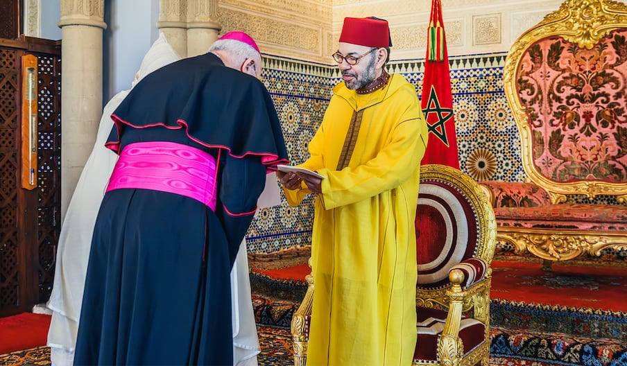 Le roi Mohammed VI recevant l'ambassadeur du Vatican, Jeudi 26 février 2026. (MAP)