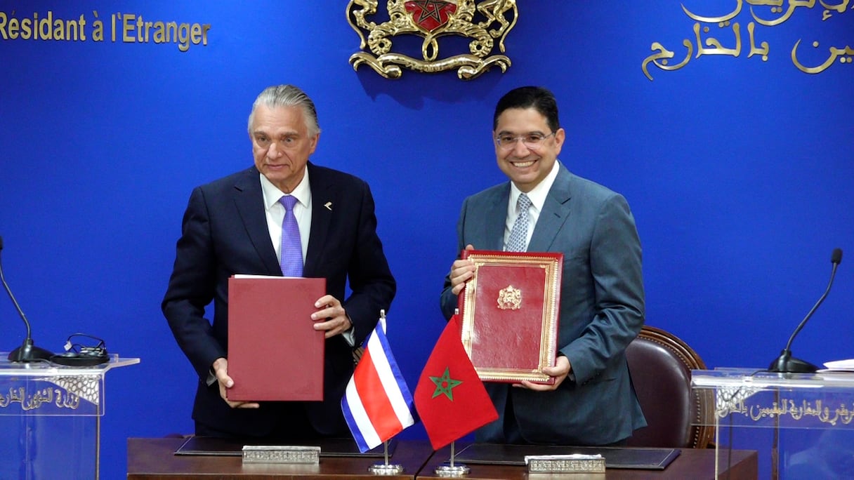 Le ministre des Affaires étrangères, de la Coopération africaine et des Marocains résidant à l’étranger, Nasser Bourita, et le ministre des Relations extérieures et du Culte de la République du Costa Rica, Arnoldo André Tinoco.