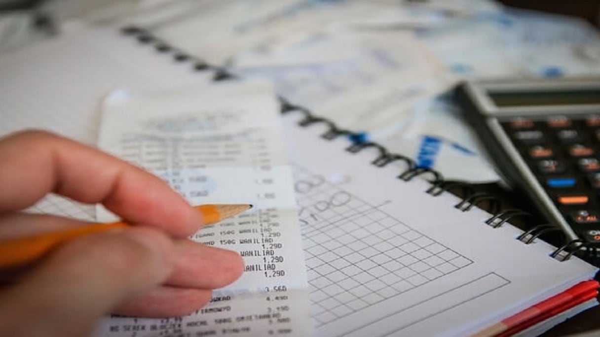 Les ménages marocains comptent leurs sous.