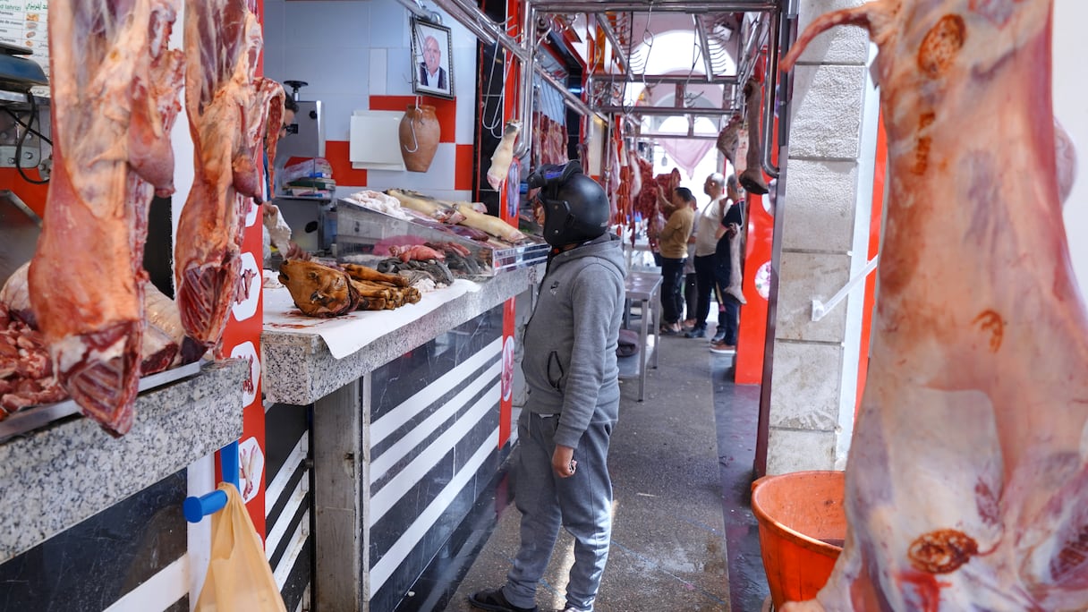 ارتفاع صاروخي في أسعار اللحوم قُبيْل عيد الأضحى.. و"الدوارة" تصل لـ700 درهم