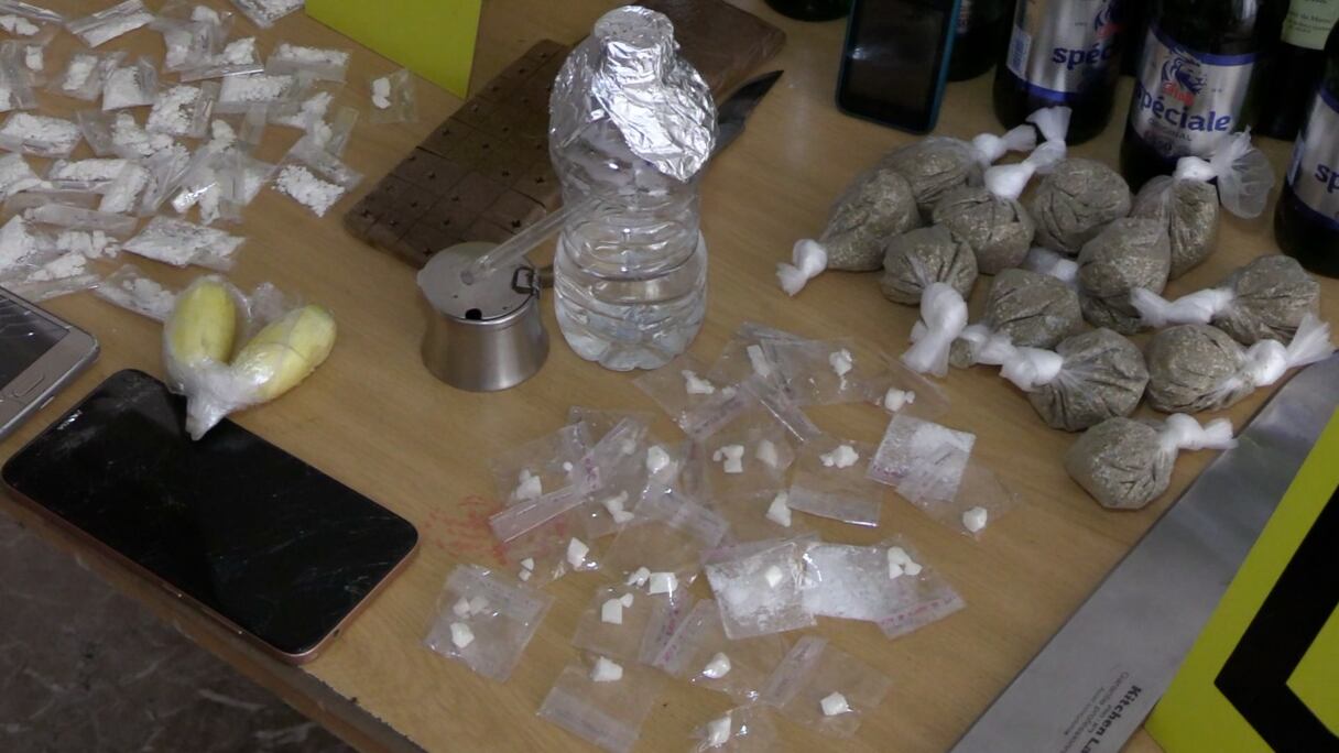 عينات من البوفا والمخدرات تم حجزها خلال عملية أمنية بالفداء