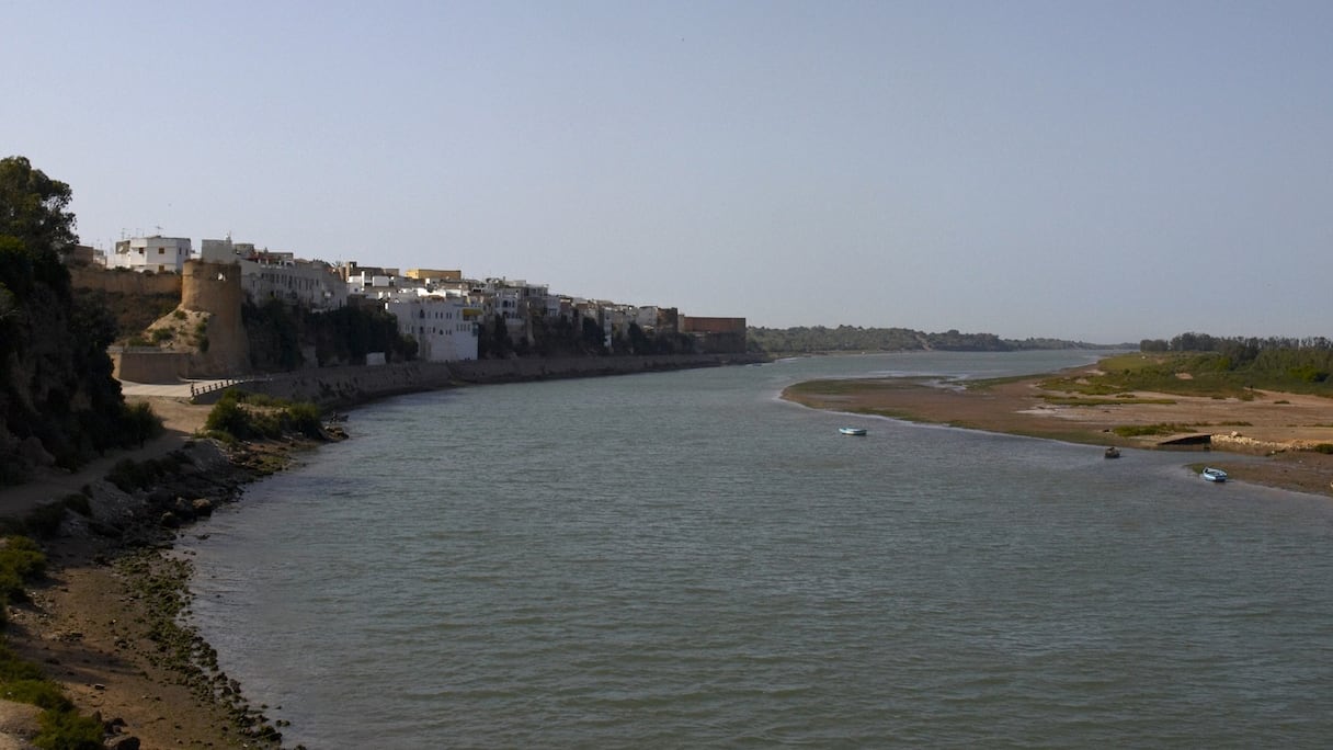 L'Oued Oum-Er-Rbia, long de 550 km, est le 2e plus grand fleuve du Maroc.
