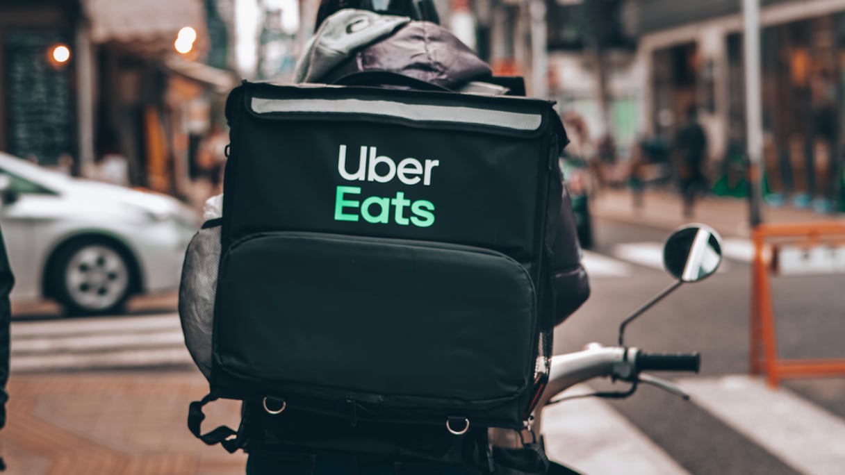 Un livreur Uber Eats. Photographie d'illustration.