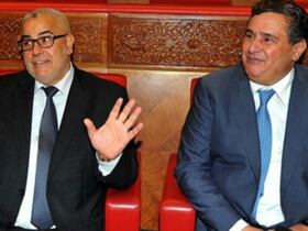Aziz Akhannouch et Abdelilah Benkirane côte à côte au Parlement.