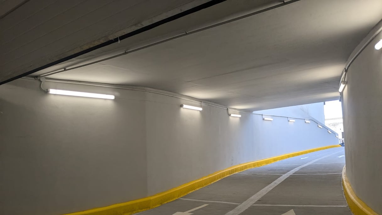 مرآب مثلث الفنادق