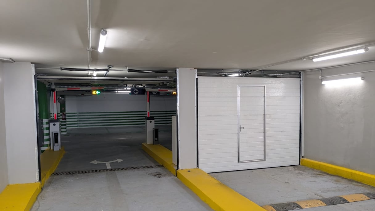 مرآب مثلث الفنادق