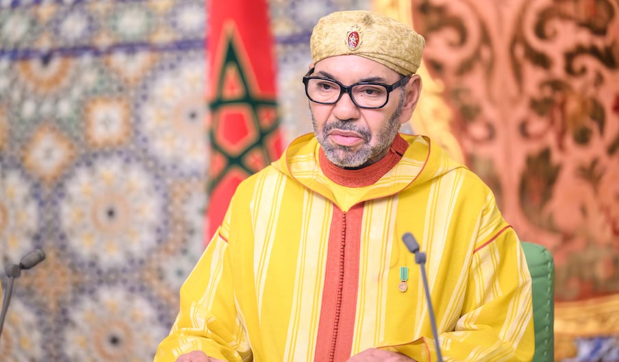 Le roi Mohammed VI prononçant un discours suite à l’adoption du Conseil de sécurité d’une résolution sur le Sahara marocain, le 31 octobre 2025.