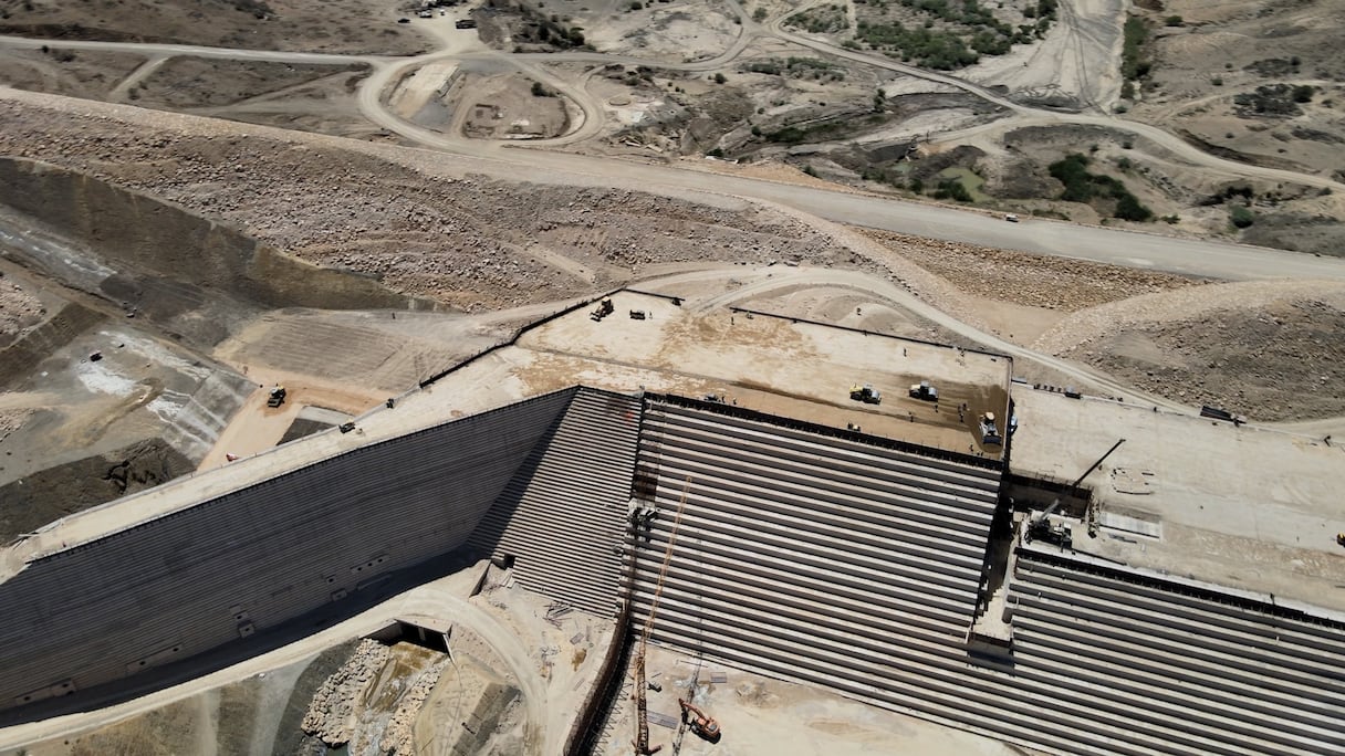 سد بني عزيمان.. أشغال تشييد أضخم المشاريع بإقليم الدريوش تتسارع