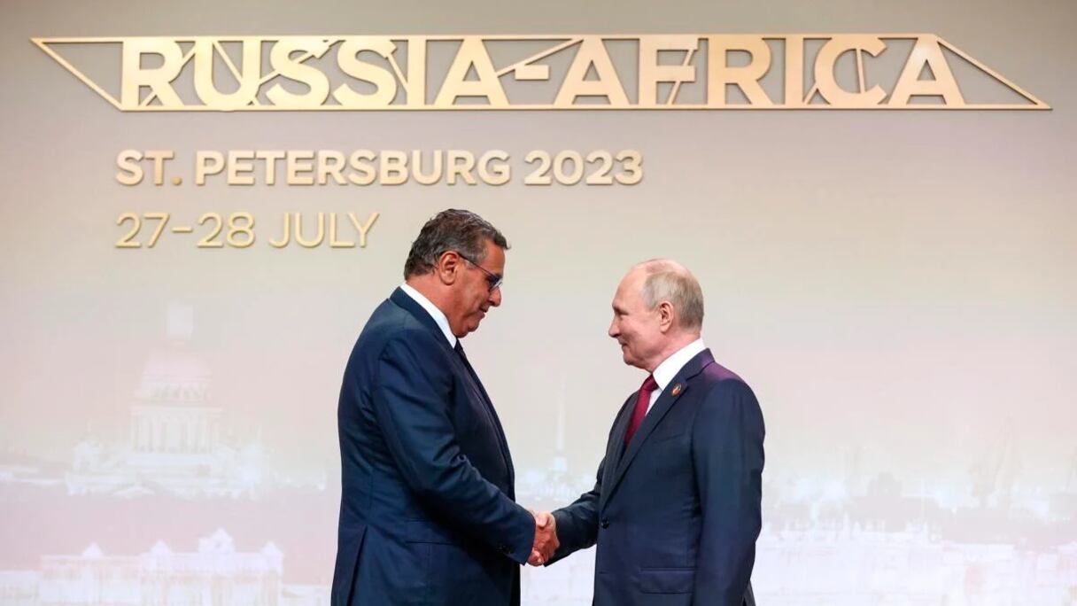 رئيس الحكومة عزيز أخنوش والرئيس الروسي فلاديمير بوتين