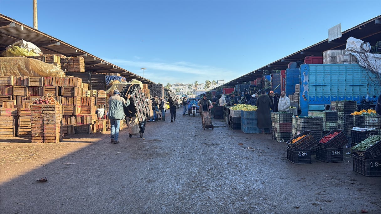 سوق الخضر والفواكه بالدار البيضاء