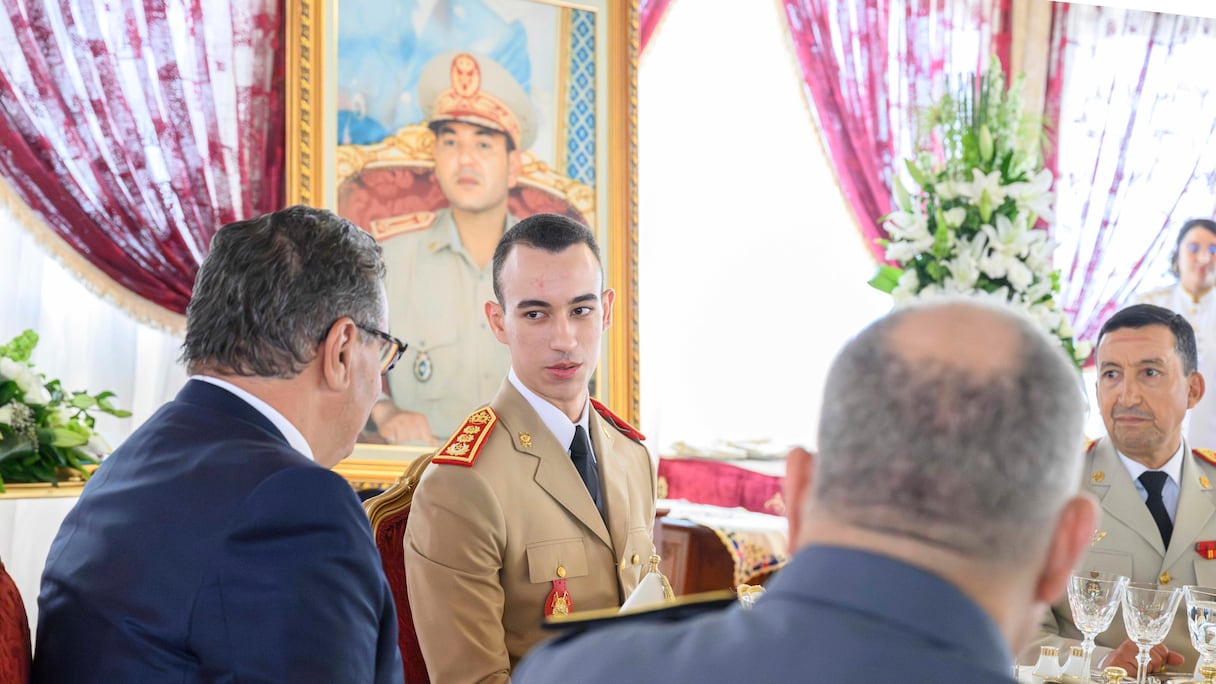 Le prince héritier Moulay El Hassan préside le déjeuner offert par le Roi à l’occasion du 68ème anniversaire des FAR, le 14 mai 2024.