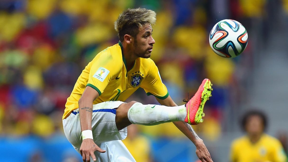 4- Neymar (FC Barcelone) : 10 M€ par an.
