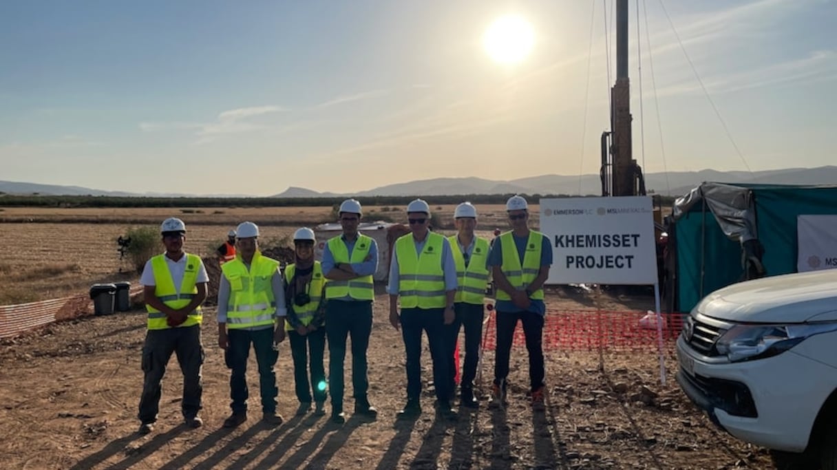 Des membres d'Emmerson PLC en visite de terrain, sur le site de la mine de potasse de Khémisset, à la mi-septembre 2021. 
