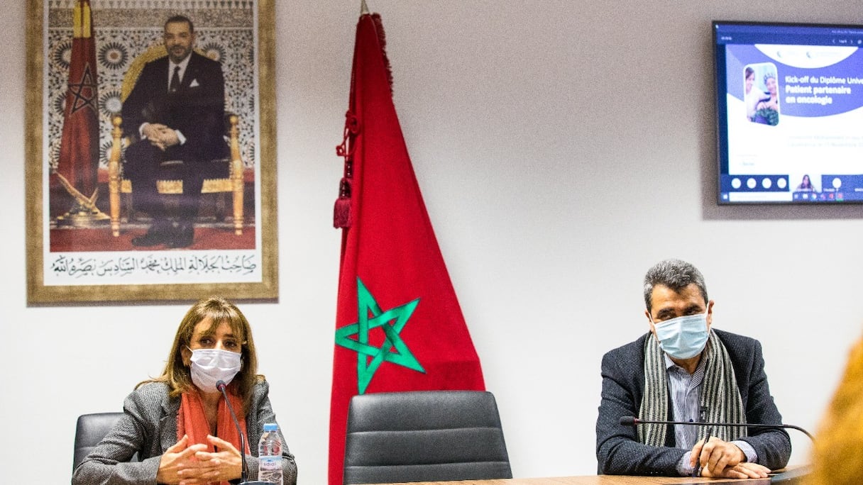 Sanaa Sayegh, DG des Laboratoire Roche Maroc et Pr Chakib Nejjari, président de l'Université Mohammed VI des sciences de la santé
