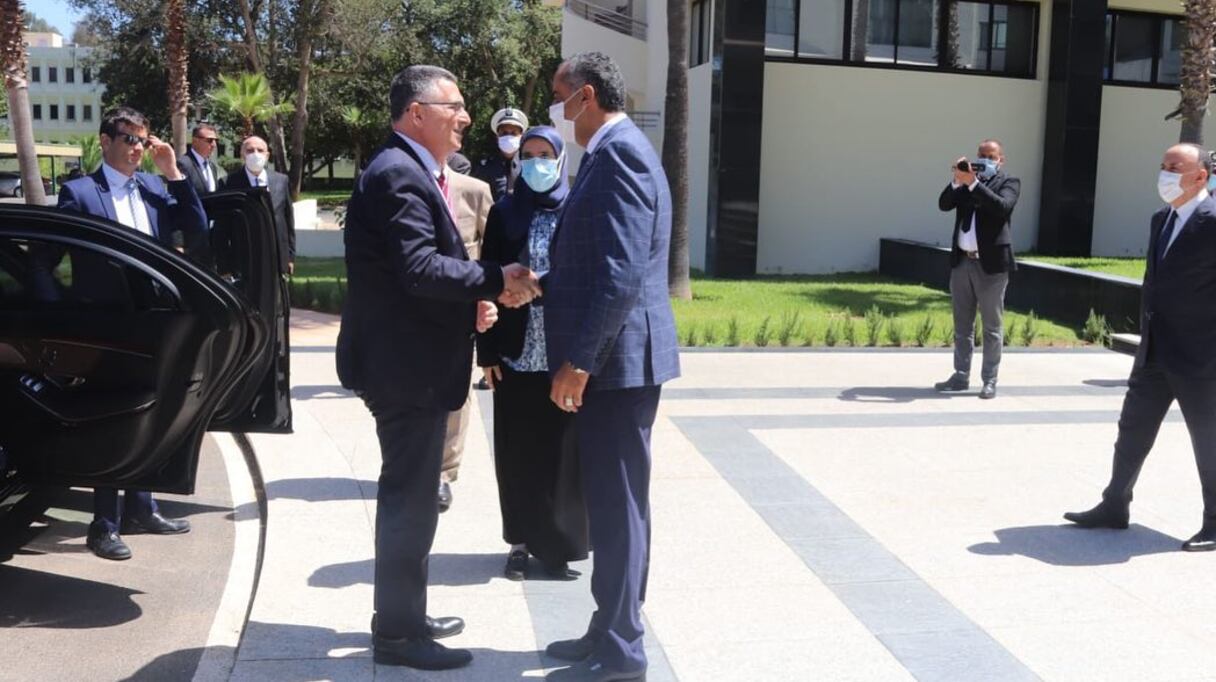 Abdellatif Hammouchi recevant le ministre israélien de la Justice, Gideon Saar, le 27 juillet à Rabat
