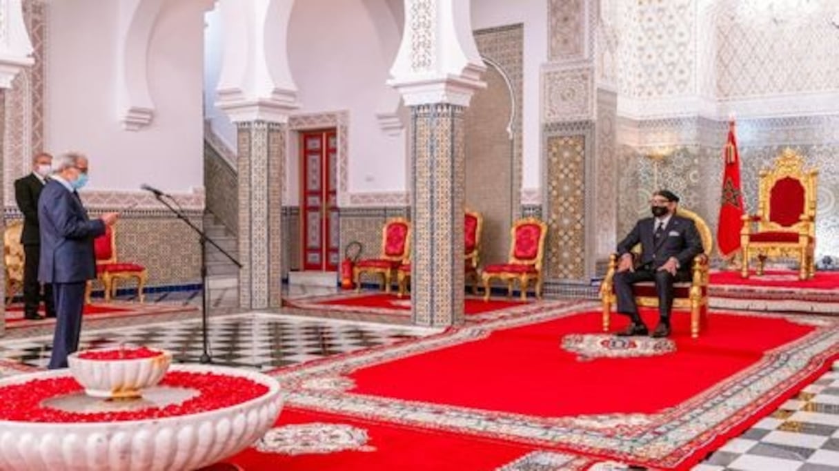 Abdellatif Jouahri reçu par Mohammed VI, au Palais royal de Tétouan, le 29 juillet 2020. 
